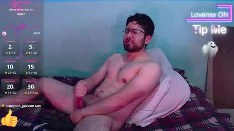 Snapshot of teddy_foster chatting on October 29, 2025, 1:46 pm teddy_foster online show from October 29, 2025, 1:46 pm