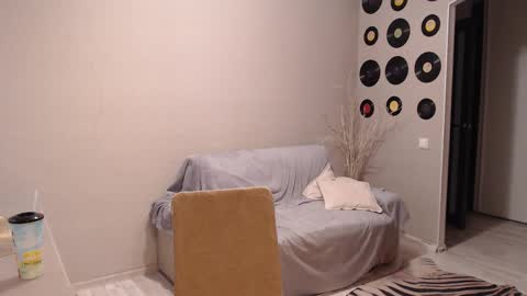 Teddy online show from October 29, 2025, 6:48 am