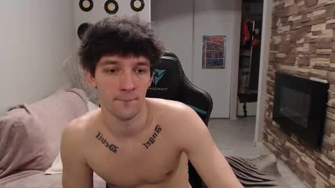 Teddy online show from November 21, 2025, 11:47 pm