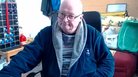 tedy6374 online show from April 26, 2026, 10:24 am