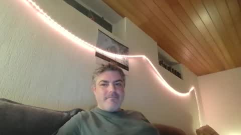 Snapshot of teeforyou chatting on January 25, 2025, 6:02 pm Peter online show from January 25, 2025, 6:02 pm