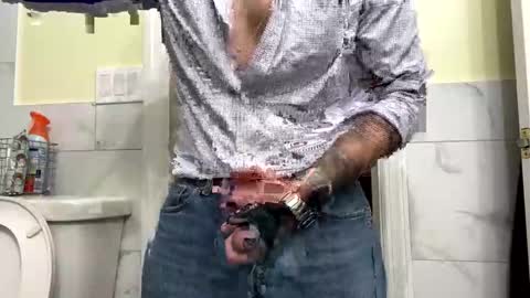 Snapshot of teejm chatting on October 11, 2025, 11:47 pm Twizzler online show from October 11, 2025, 11:47 pm