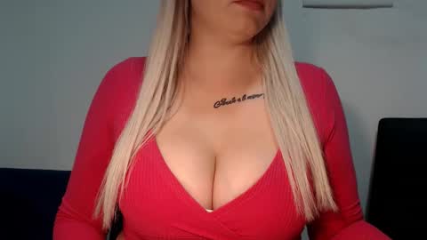 Snapshot of teeyara_ chatting on October 2, 2025, 4:25 pm Teeyara online show from October 2, 2025, 4:25 pm