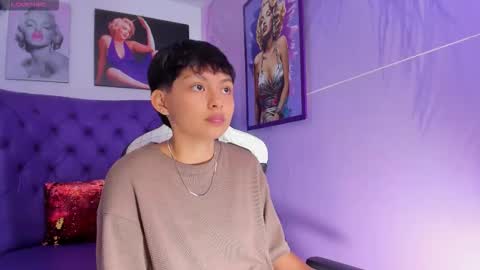 Stefani  online show from September 12, 2025, 12:16 pm