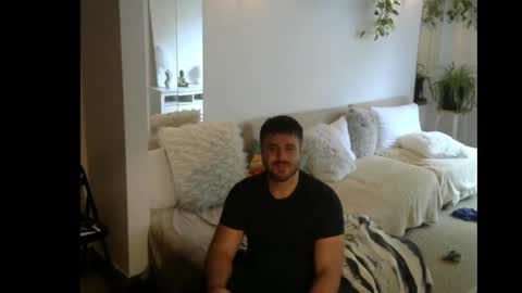 tehvillain online show from October 7, 2025, 4:04 pm