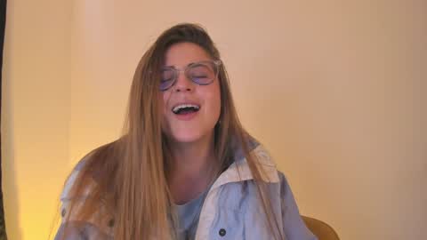 Snapshot of tekila__ chatting on December 27, 2024, 7:03 pm tekila__ online show from December 27, 2024, 7:03 pm