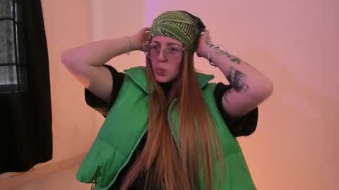 Snapshot of tekila__ chatting on February 21, 2025, 6:59 pm tekila__ online show from February 21, 2025, 6:59 pm