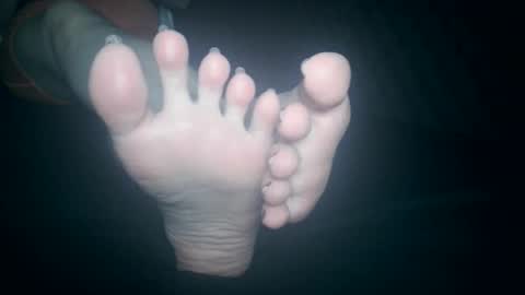 Viv West online show from December 1, 2025, 3:22 am