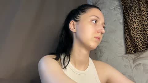 Snapshot of temptingvision chatting on July 1, 2026, 5:23 pm temptingvision online show from July 1, 2026, 5:23 pm