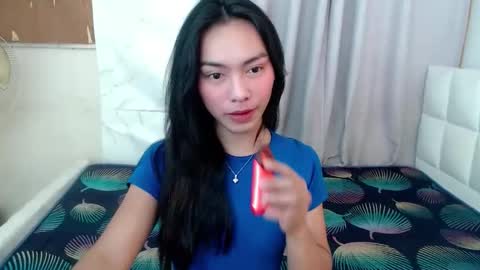 YOGIRL MAXINE online show from May 6, 2026, 2:40 am