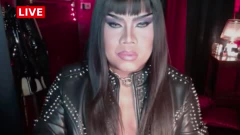 Snapshot of temptress_cocoxxx chatting on December 15, 2024, 6:26 pm Mistress Coco online show from December 15, 2024, 6:26 pm