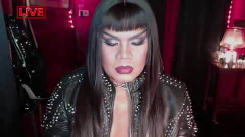Snapshot of temptress_cocoxxx chatting on December 27, 2024, 9:32 pm Mistress Coco online show from December 27, 2024, 9:32 pm
