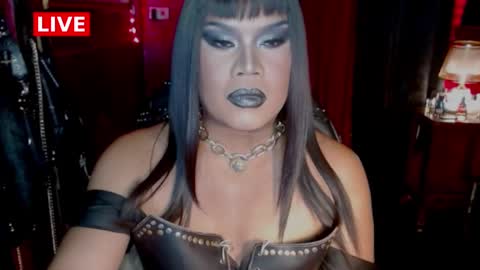 Snapshot of temptress_cocoxxx chatting on January 27, 2025, 6:41 pm Mistress Coco online show from January 27, 2025, 6:41 pm