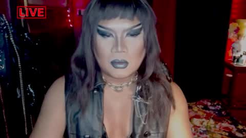 Snapshot of temptress_cocoxxx chatting on February 21, 2025, 8:18 am Mistress Coco online show from February 21, 2025, 8:18 am