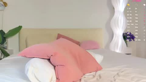 Snapshot of tenderiris chatting on June 18, 2026, 10:25 pm tenderiris online show from June 18, 2026, 10:25 pm