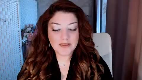 Tenderlybae online show from June 12, 2026, 3:38 am