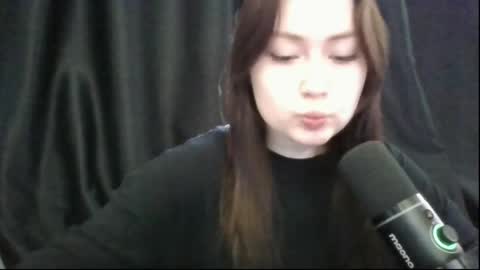 tendre_amelia online show from May 13, 2026, 10:01 am