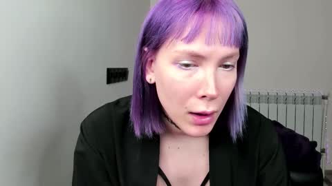 Kira online show from February 7, 2026, 6:33 pm