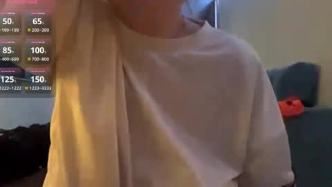 Hello My name is Ida I will be very glad to see you 3 online show from April 10, 2026, 8:46 pm