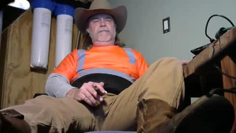Snapshot of tennredneck chatting on February 14, 2025, 4:15 am Tennredneck online show from February 14, 2025, 4:15 am