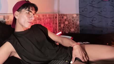Snapshot of teo_369 chatting on December 23, 2024, 10:01 pm Teo online show from December 23, 2024, 10:01 pm