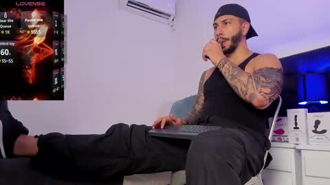 Teo Ferrer online show from February 10, 2025, 8:21 pm