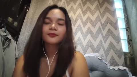 Sylvie online show from July 3, 2026, 7:15 am