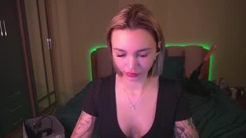 Snapshot of teona_amore chatting on February 13, 2025, 6:30 am Teya online show from February 13, 2025, 6:30 am