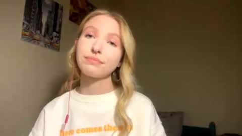Snapshot of tequilaschlabach chatting on October 6, 2025, 6:05 pm Im Olivia online show from October 6, 2025, 6:05 pm