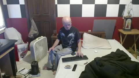 Snapshot of terdy2366 chatting on February 4, 2025, 1:27 pm terdy2366 online show from February 4, 2025, 1:27 pm