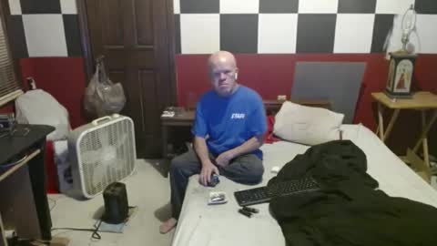 Snapshot of terdy2366 chatting on February 15, 2025, 6:12 am terdy2366 online show from February 15, 2025, 6:12 am