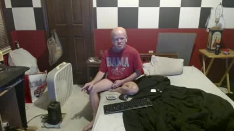 Snapshot of terdy2366 chatting on February 24, 2025, 9:32 am terdy2366 online show from February 24, 2025, 9:32 am