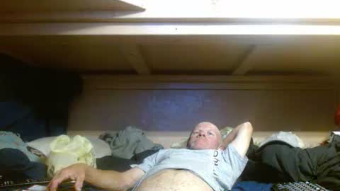 Snapshot of terdy2366 chatting on October 11, 2025, 4:01 am terdy2366 online show from October 11, 2025, 4:01 am