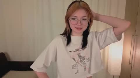 Snapshot of teresa_crawford chatting on December 5, 2025, 6:44 am Maria online show from December 5, 2025, 6:44 am