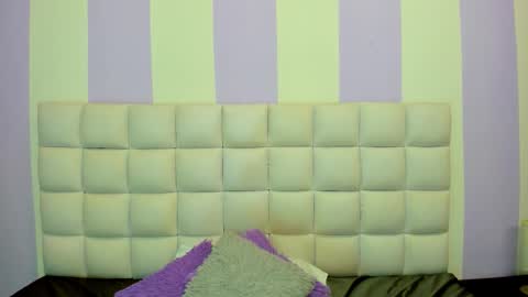 Teresa online show from November 19, 2025, 2:06 pm