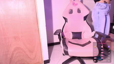 Terra Elowen online show from October 12, 2025, 12:04 pm