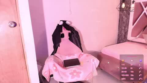 Terra Elowen online show from October 14, 2025, 11:11 am