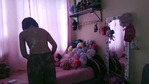 Snapshot of terraelowen chatting on July 22, 2026, 1:58 pm Terra Elowen online show from July 22, 2026, 1:58 pm