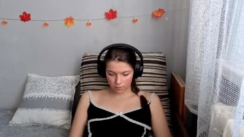 Snapshot of terranaufzinger chatting on October 21, 2025, 4:35 am Anny Simpson online show from October 21, 2025, 4:35 am