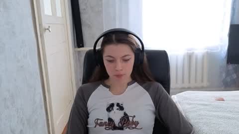 Anny Simpson online show from December 23, 2025, 6:00 am