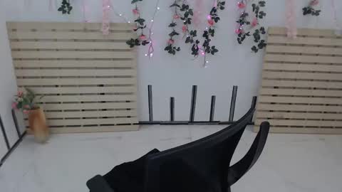 tessa0943 online show from October 19, 2025, 10:54 pm