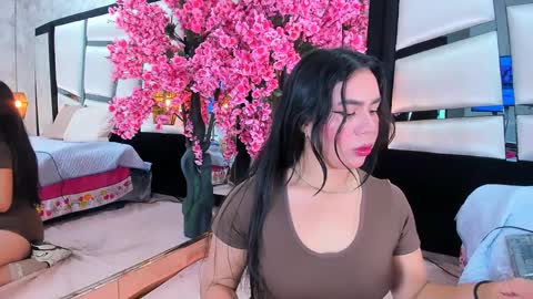  TESSA COOPER1  online show from March 31, 2026, 9:15 pm