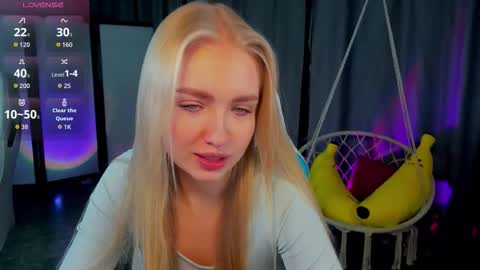 TessaHamilton online show from February 3, 2026, 12:54 pm