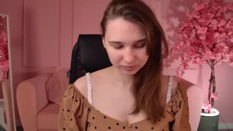 Tessa online show from May 21, 2026, 5:36 am