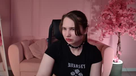 Tessa online show from May 22, 2026, 5:36 am