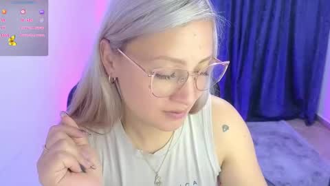 Snapshot of tessawhisnton chatting on February 12, 2025, 7:02 pm Tessy online show from February 12, 2025, 7:02 pm