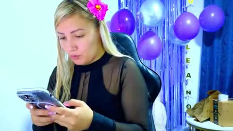 Snapshot of tessawhisnton chatting on September 24, 2025, 4:21 pm Tessy online show from September 24, 2025, 4:21 pm