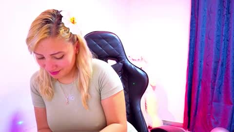 Snapshot of tessawhisnton chatting on January 15, 2026, 3:49 pm Tessy online show from January 15, 2026, 3:49 pm