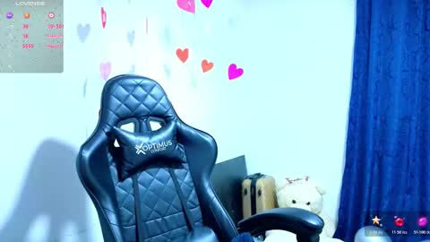 Snapshot of tessawhisnton chatting on February 17, 2026, 4:24 pm Tessy online show from February 17, 2026, 4:24 pm