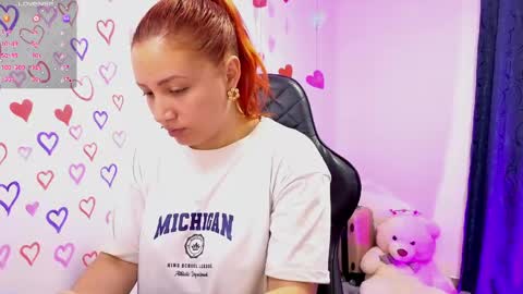 Snapshot of tessawhisnton chatting on April 23, 2026, 3:47 pm Tessy online show from April 23, 2026, 3:47 pm